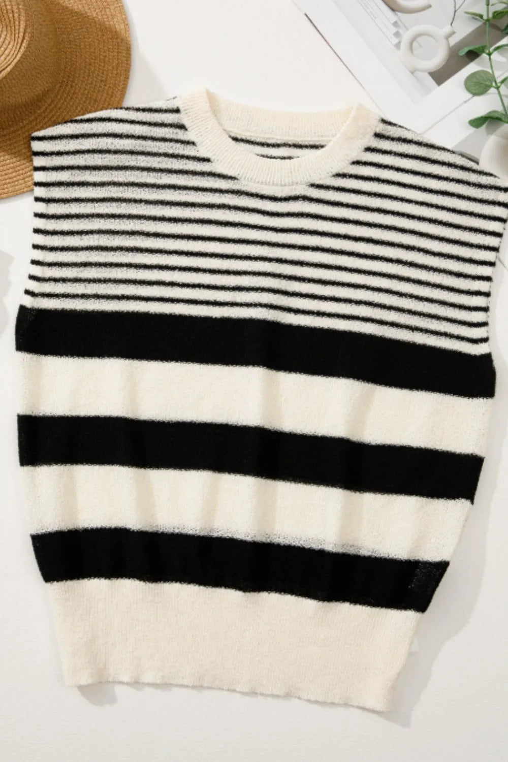 1e979cee-fde5-406e-80c5-7cfc1af08fc9-Max Sweater 