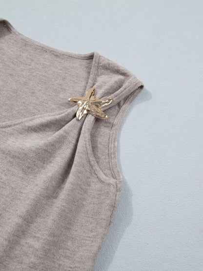 463a9cf2-0dc6-48ff-8d41-0bca9a4aacb6-Max-Origin Sweater