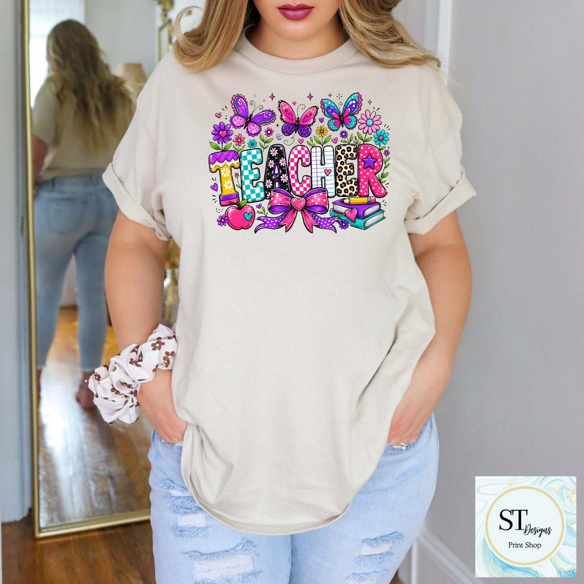 ROVET Colorful Butterfly Teacher Crewneck Sweatshirt | Cute Butterfly Floral Teacher Sweatshirt | Teacher Appreciation Gift | Back to School | Unisex S-5XL