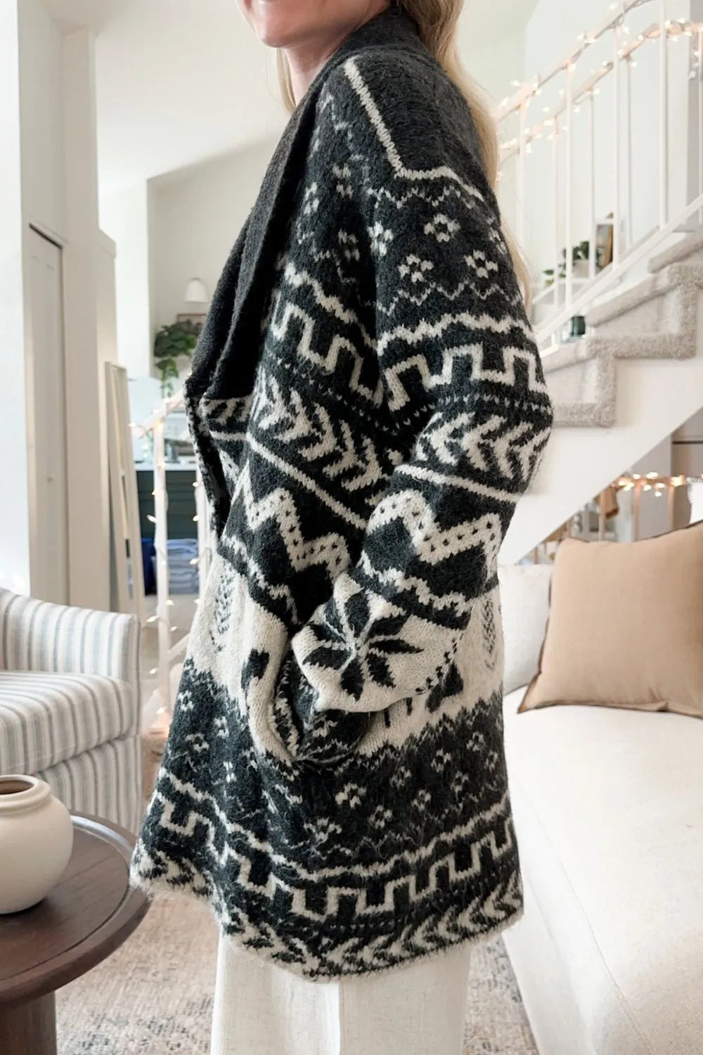 7aa773c4-6a27-4ceb-8344-7681872686b4-Max Cardigan