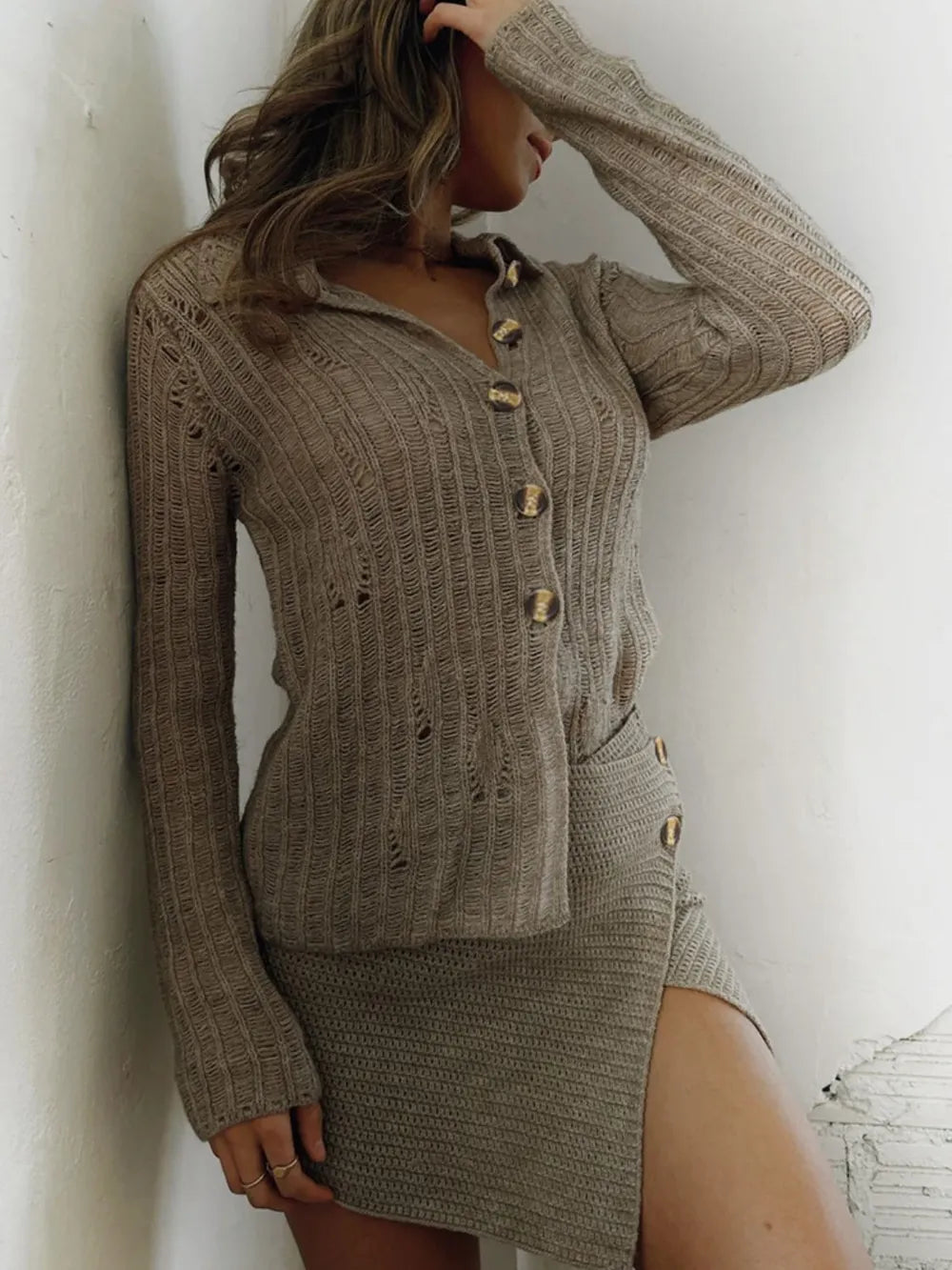 8b13ce46-a989-4528-8f71-0ae4c9c6f5c3-Max Cardigan