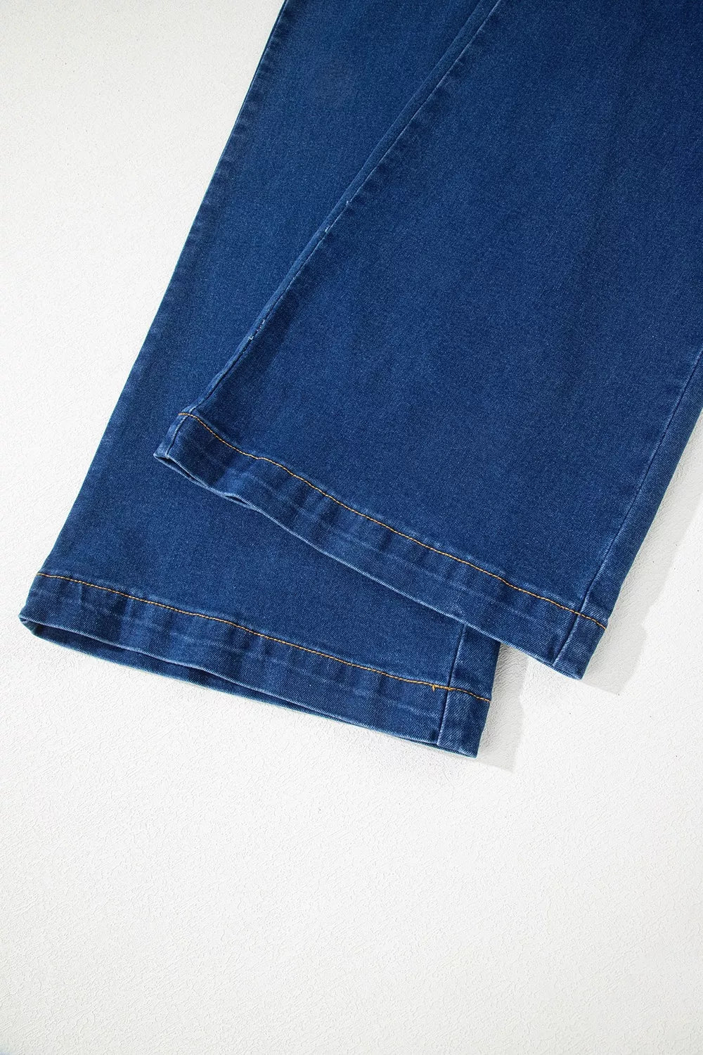 ce2ce595-2b64-43b0-8ecf-e9b142dc156f-Max-Origin Jeans